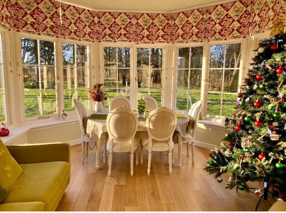 Private & Bathroom In Manor House Alloggio in famiglia *